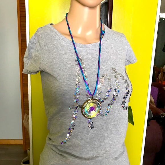 Clothes - Picture 2 of 3